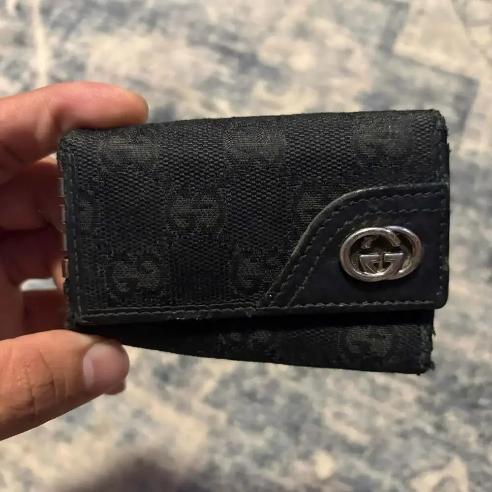 Gucci Black GG Canvas and Leather 6 Hook Key Holder Case